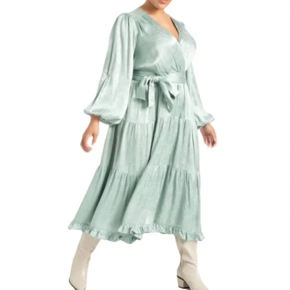 Eloquii Surplice Snakeskin Long Sleeve Tiered Midi Dress NWT Mint Green Size 22